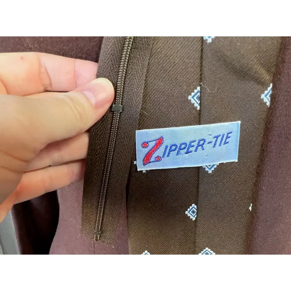 Vintage zipper tie